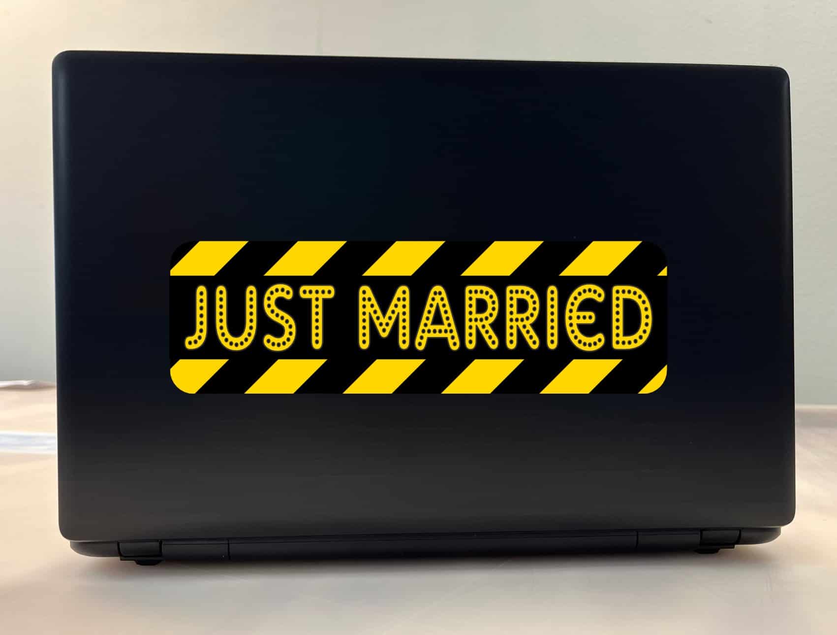 10in x 3in Caution Just Married Bumper Sticker Decal Window Car Stickers Decals