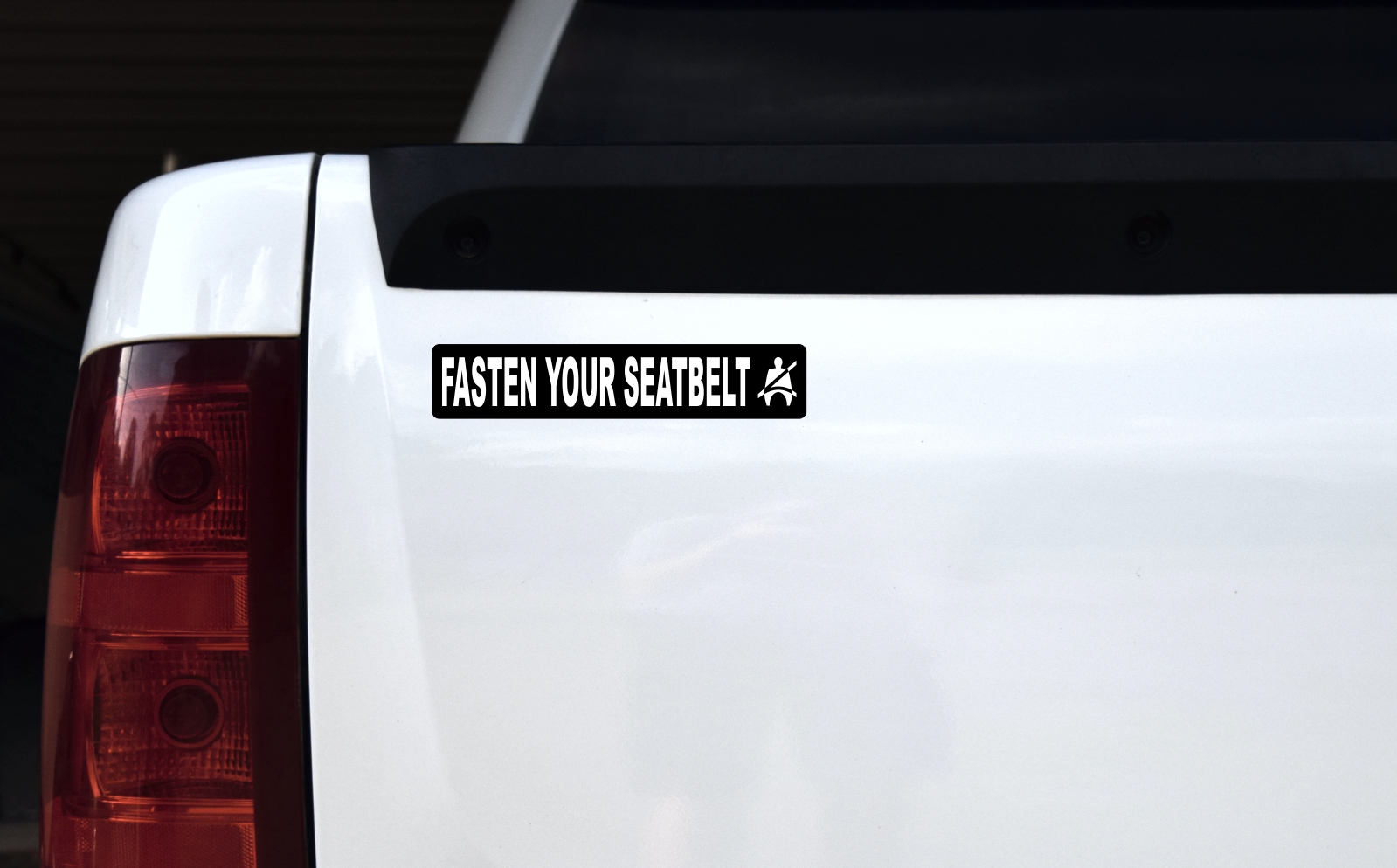 8in x 1.5in Fasten Your SeatBelt Magnet - Image 2